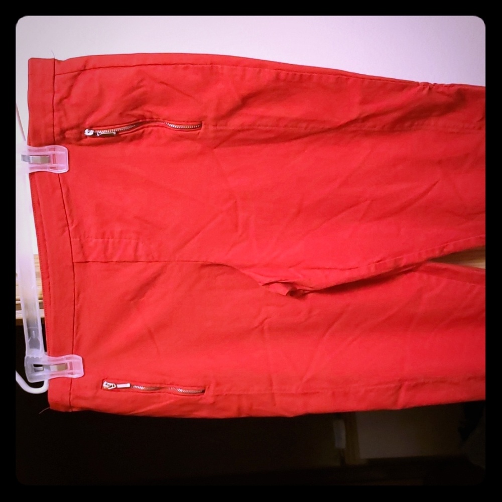 Jules And Leopold Red Capri Pants
